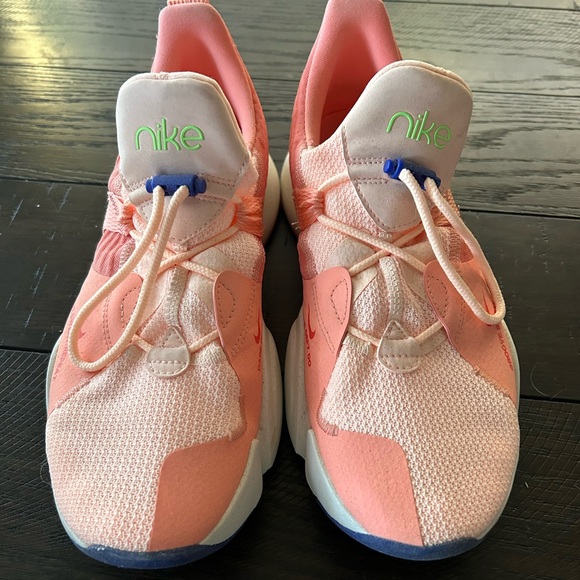 Nike Womens Superrep Groove Running Trainers CT1248 Sneakers Size 10 - Picture 2 of 6